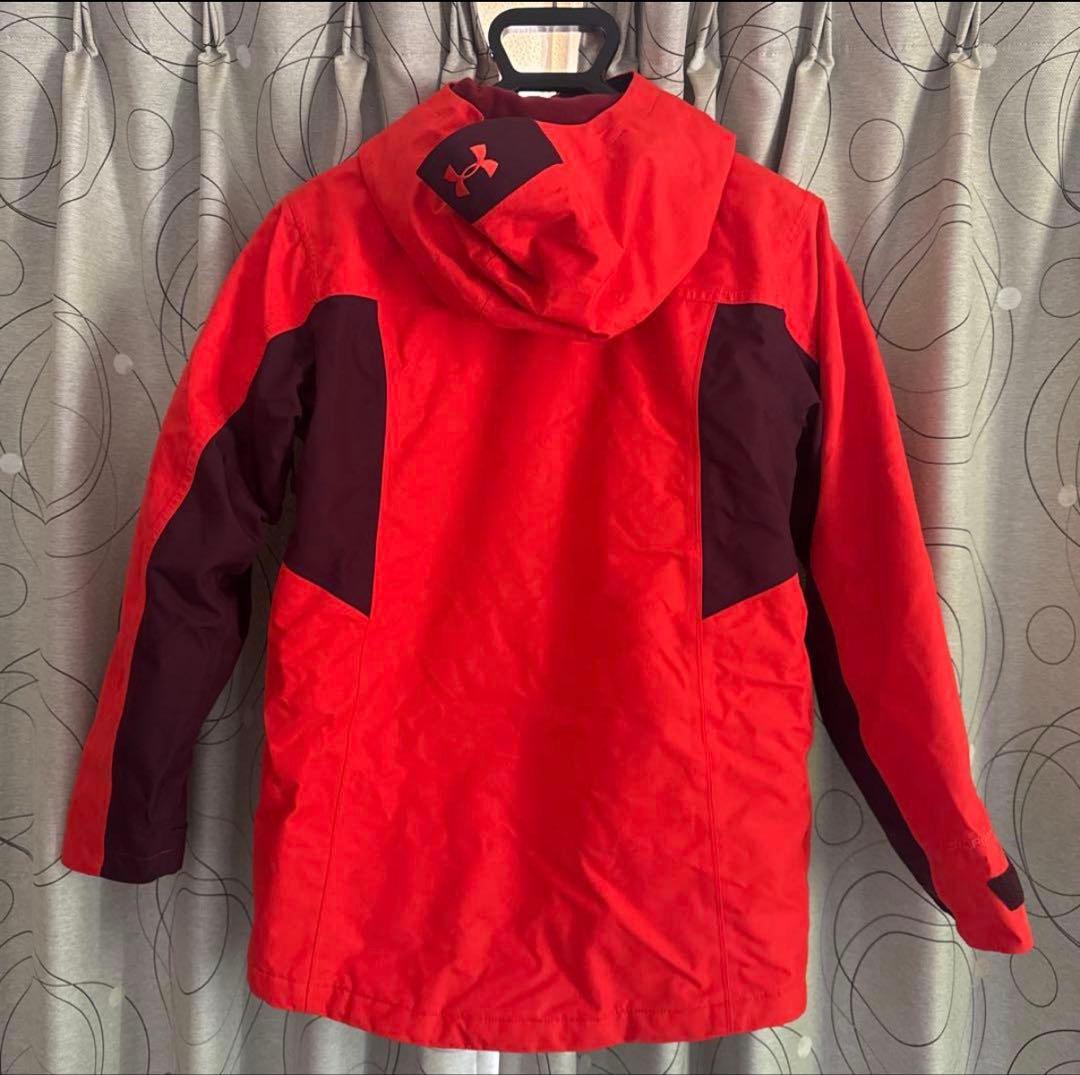 Under Armour ウィンタースポーツウェア 赤