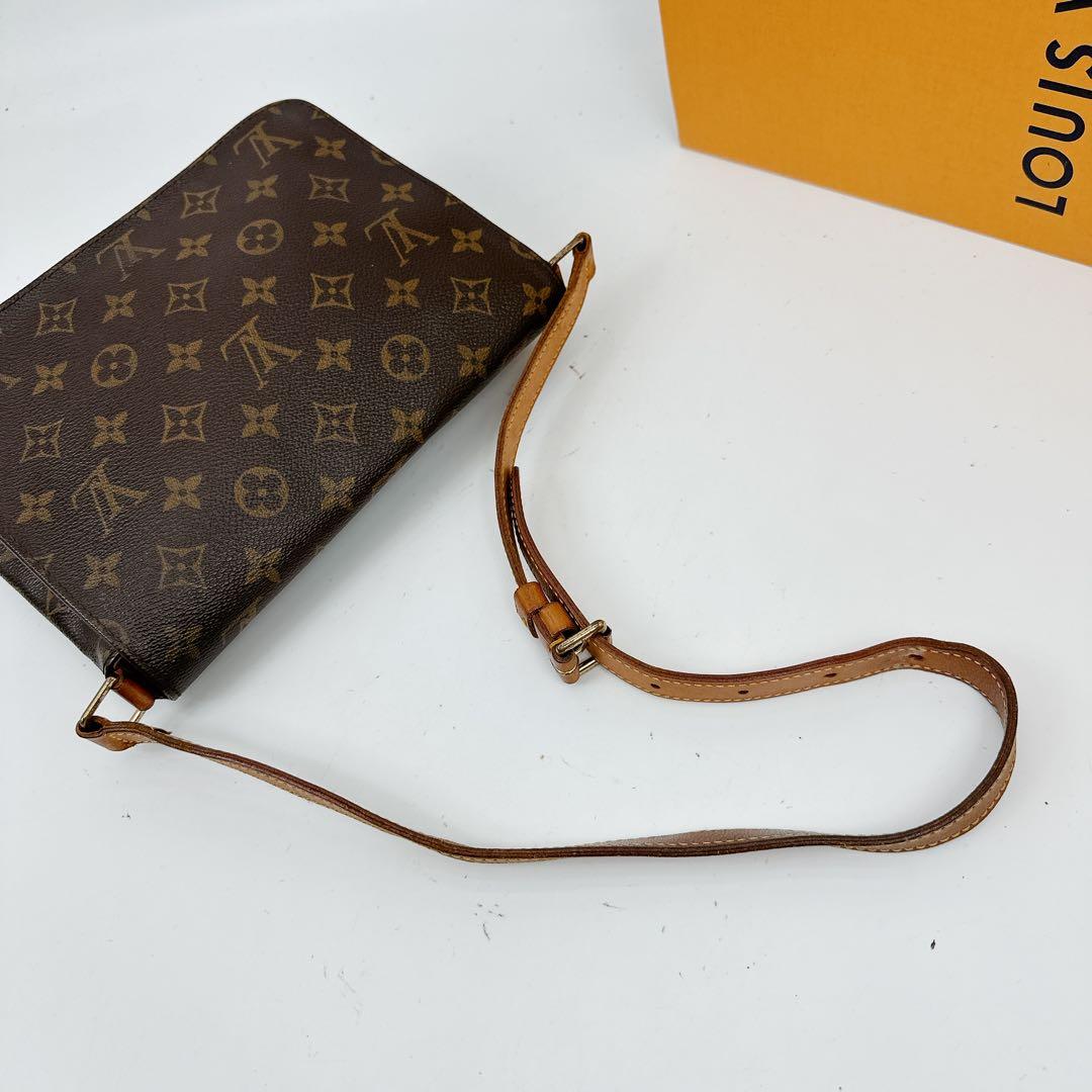 ルイヴィトン　モノグラム　ワンショルダーバッグ　ミュゼットタンゴ　ショート