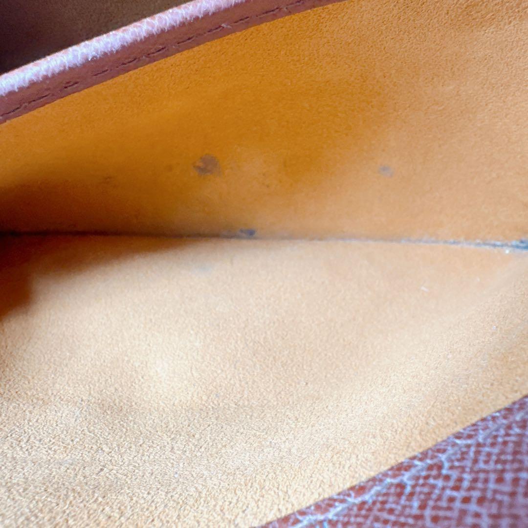 ルイヴィトン　モノグラム　ワンショルダーバッグ　ミュゼットタンゴ　ショート