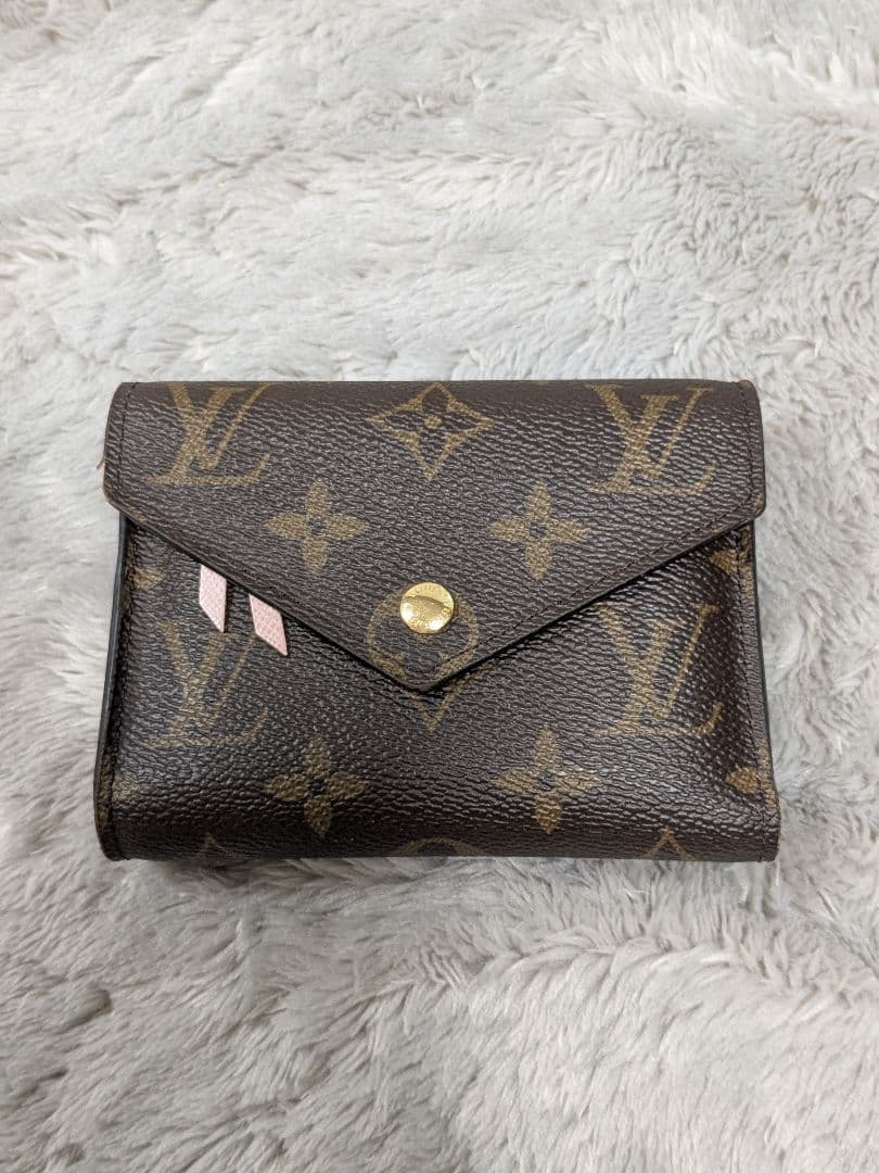 Louis Vuitton 内側ピンク三つ折り財布 モノグラム