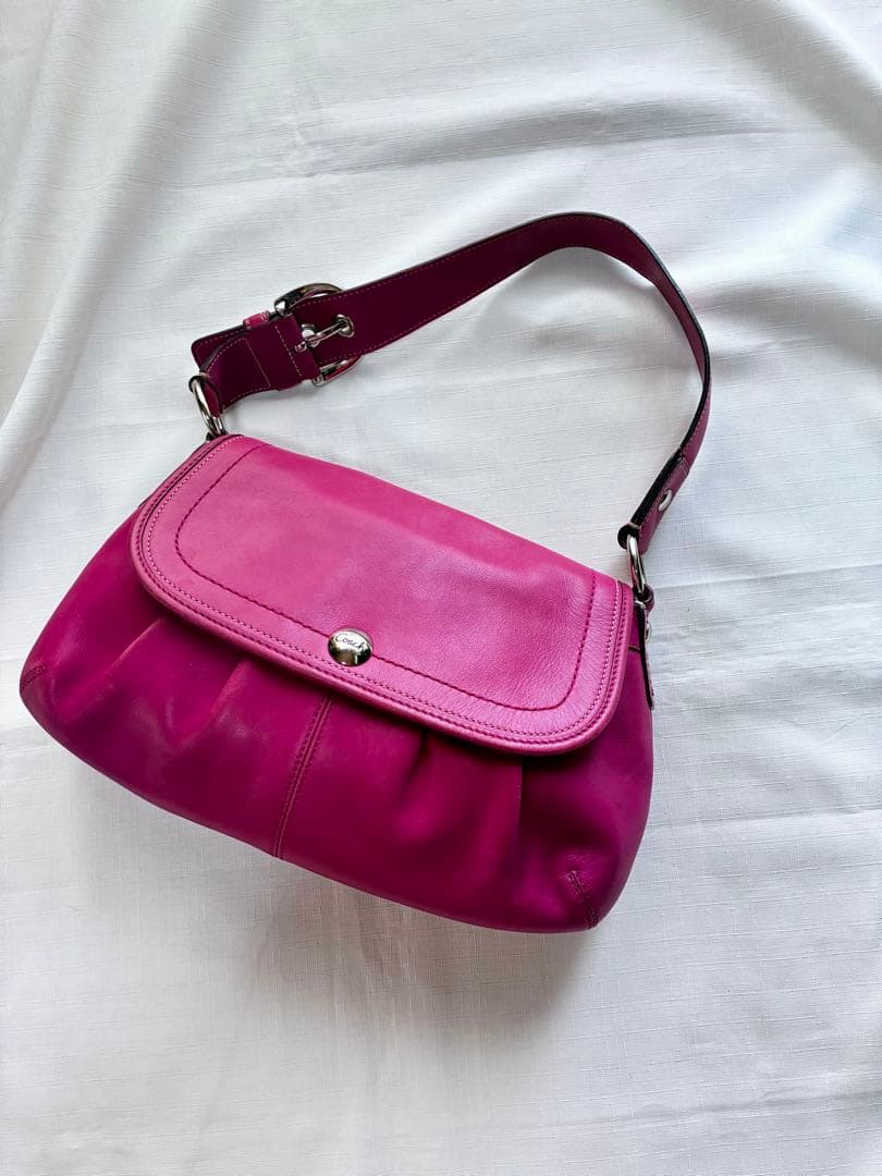 バッグ Coach pink soho leather 13729