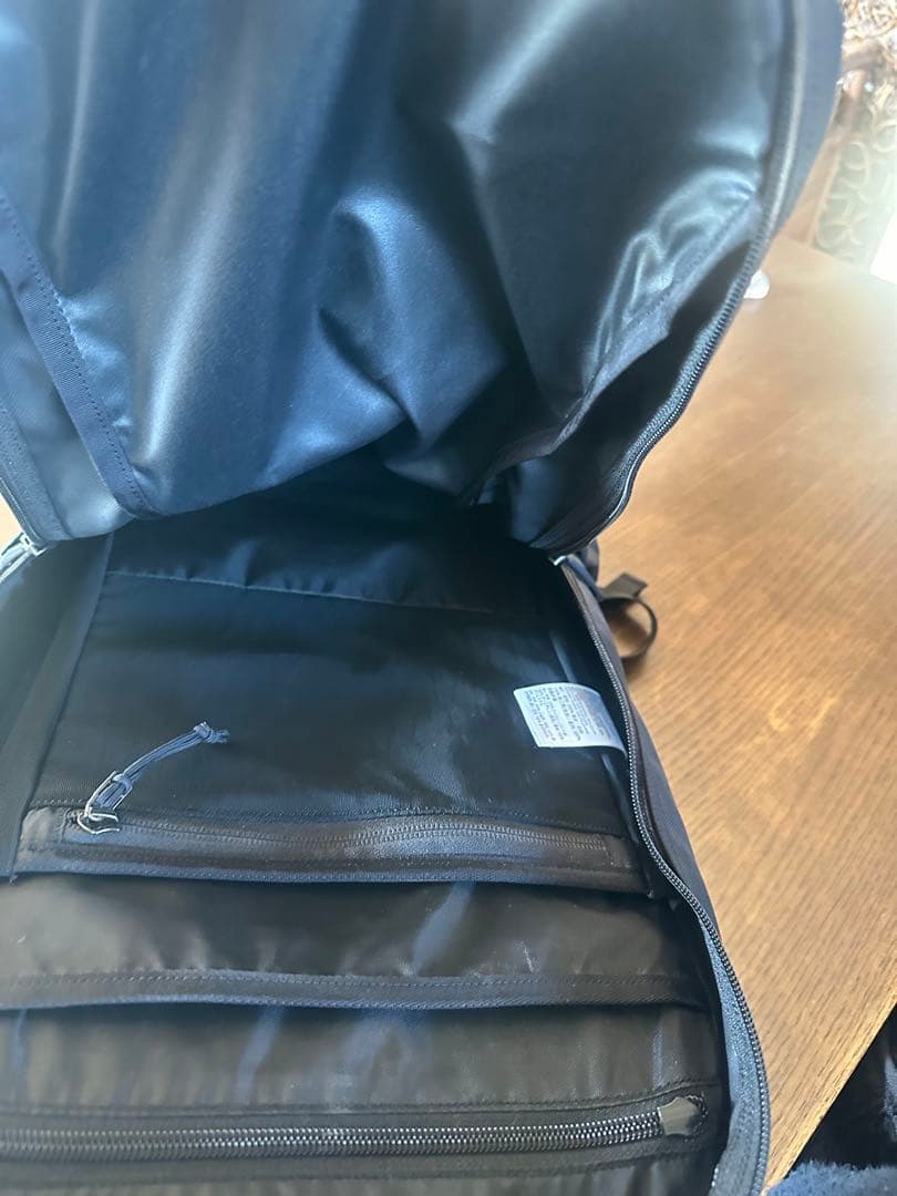 ARC'TERYX arro22 BLACK 国内正規品　現行モデル