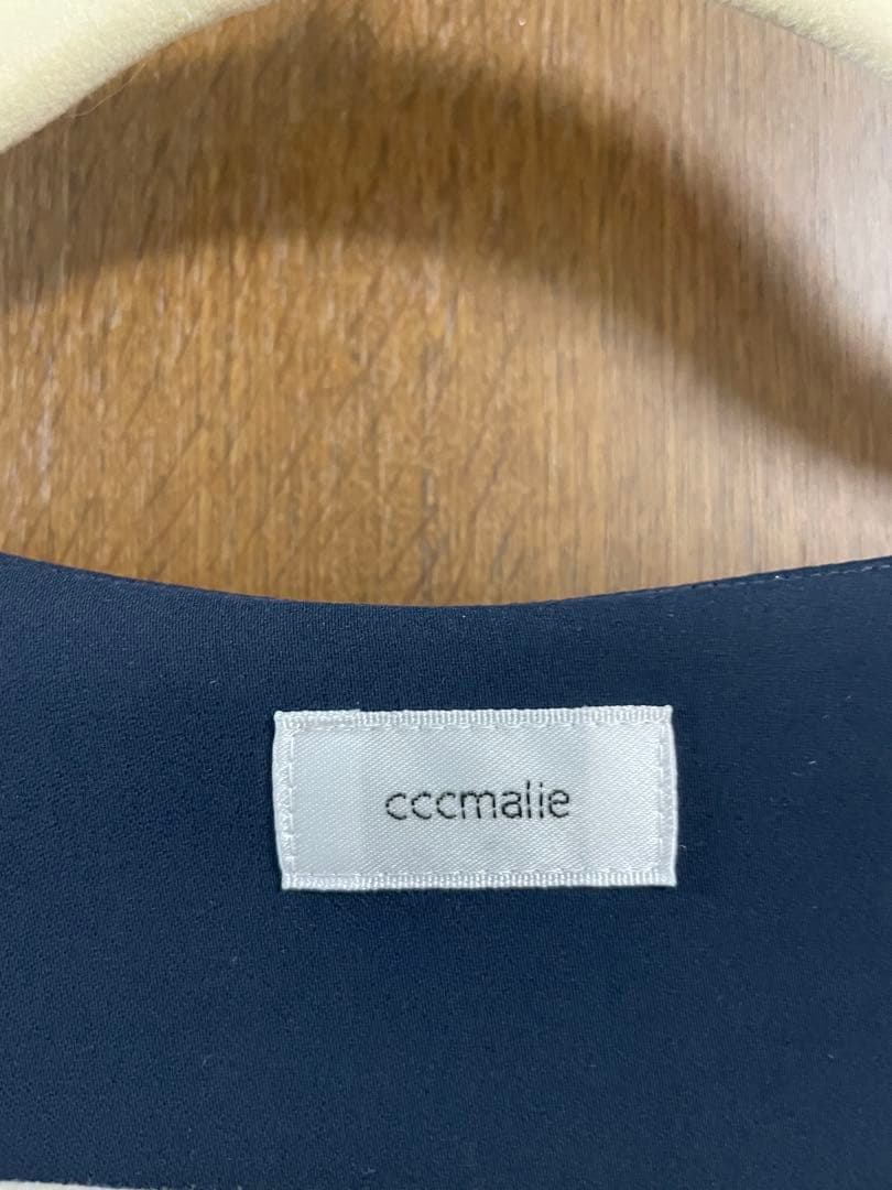 シーマリー cccmalie⭐︎Uネックベスト⭐︎ネイビー