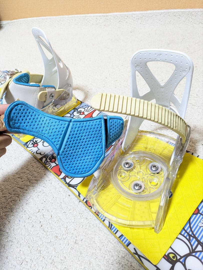 BURTON ジュニア用スノーボード80cm ドラえもん