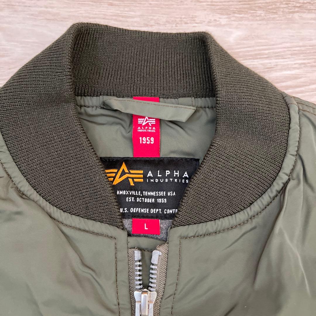 ALPHA INDUSTRIES M-2208 MA-1ジャケット オリーブ