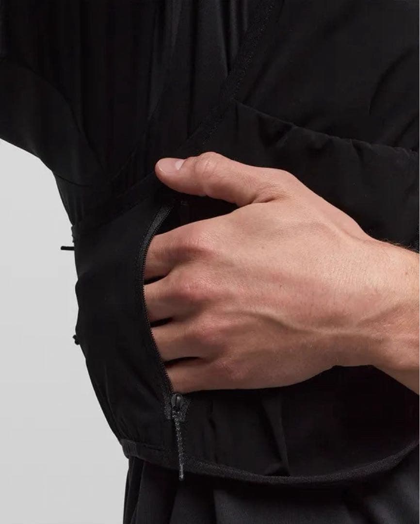 SATISFY Justice ︎HydrationVestランニングベストSM