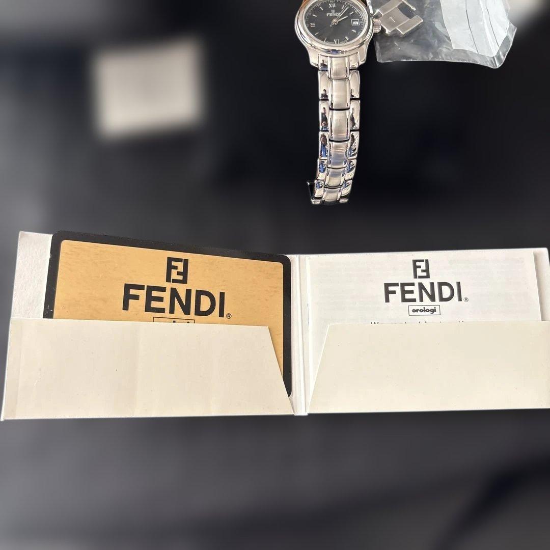 新品未使用（電池切れ）FENDI 腕時計 クォーツ 黒文字盤 ステンレス