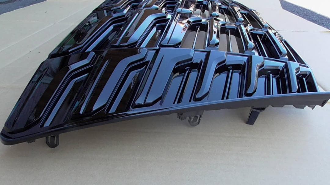 30系 アルファード 純正フロントグリル ブラック 202 艶有 マークブルー