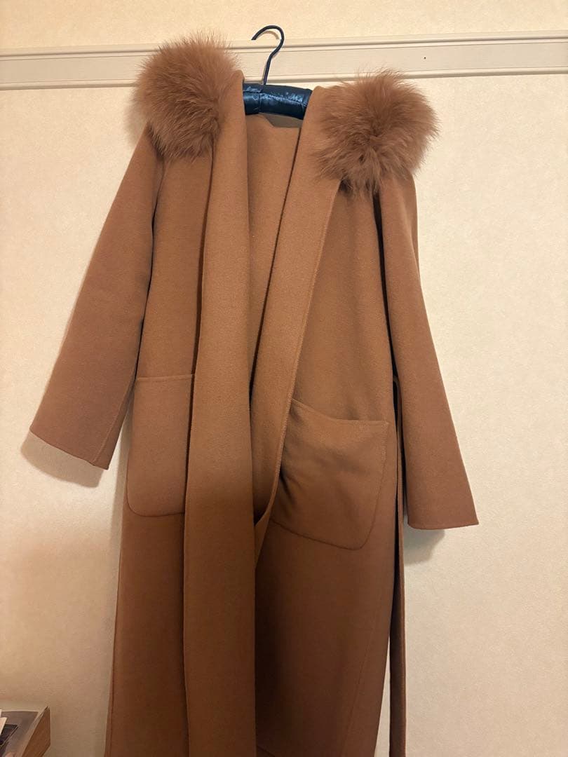 グレースコンチネンタル フードリバーコート モカピンク フォックス