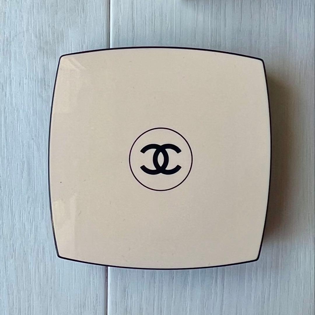 CHANEL レ ベージュ パレット ルガール LIGHT