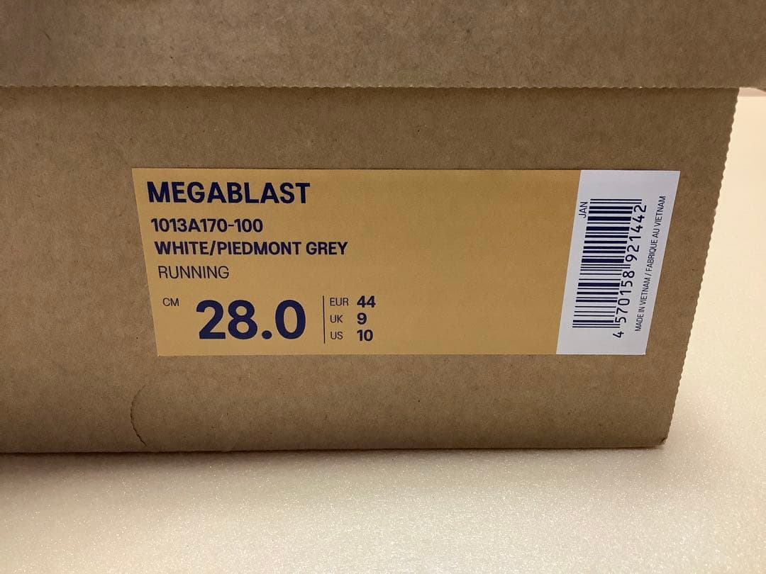 【used】asics アシックス　メガブラスト　ホワイト　28.0cm