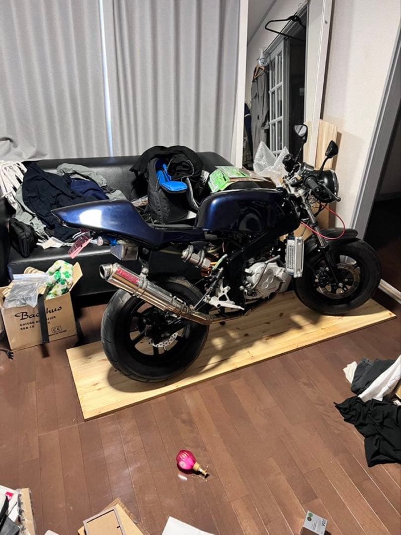 NSR50/Ape シートカウル (DAMEGE製？)