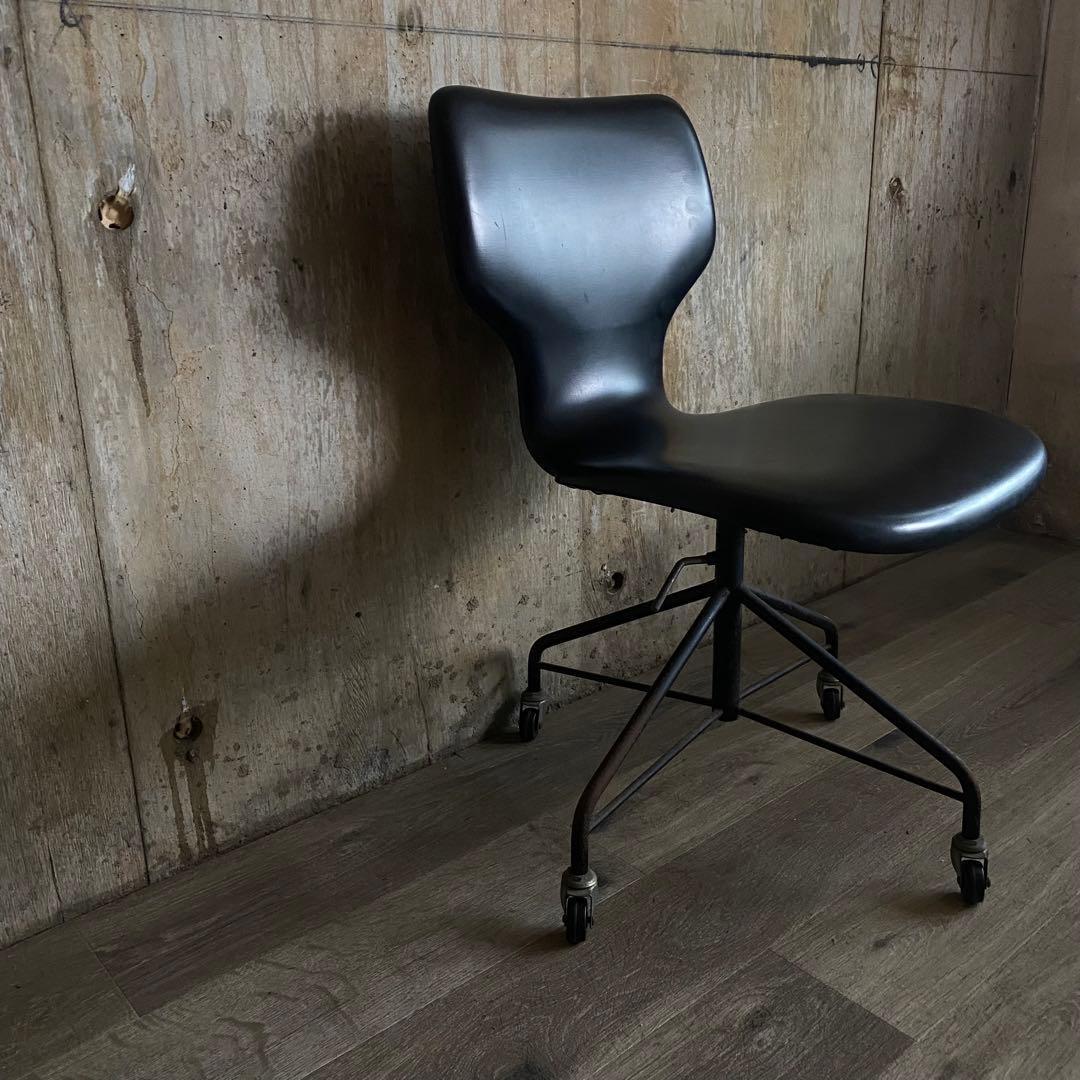 インダストリアル　チェア　キャスターチェア　オフィスチェア　ヴィンテージ　レトロ