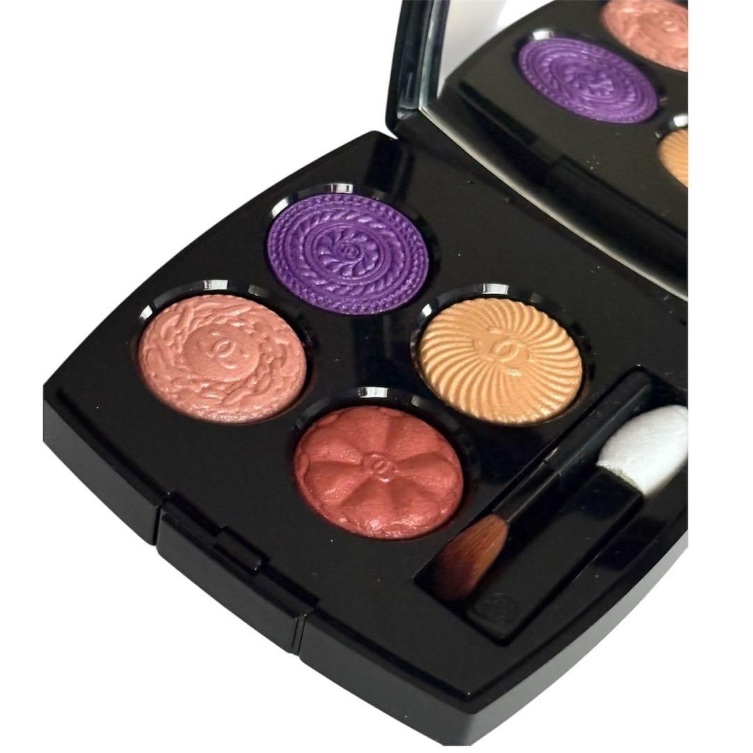 CHANEL 完売商品　レキャトルオンブル　ブトン　バロック