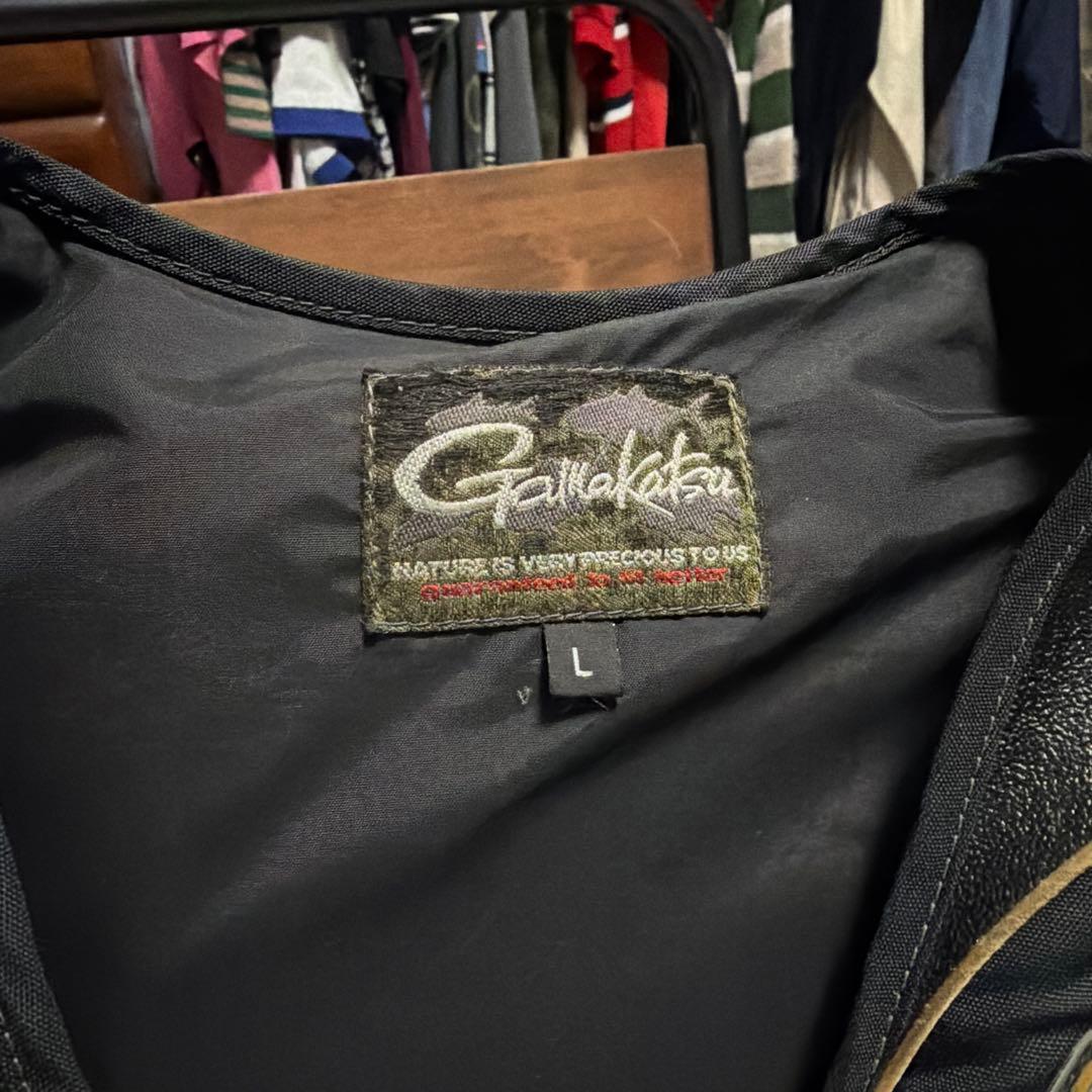 Gamakatsu ブラック/ゴールド ライフジャケット