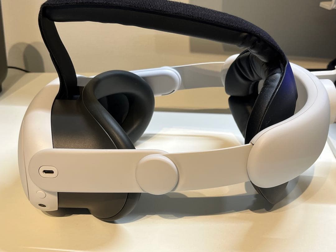  quest3保証書付　動作確認済　本体＋アクセサリー3点