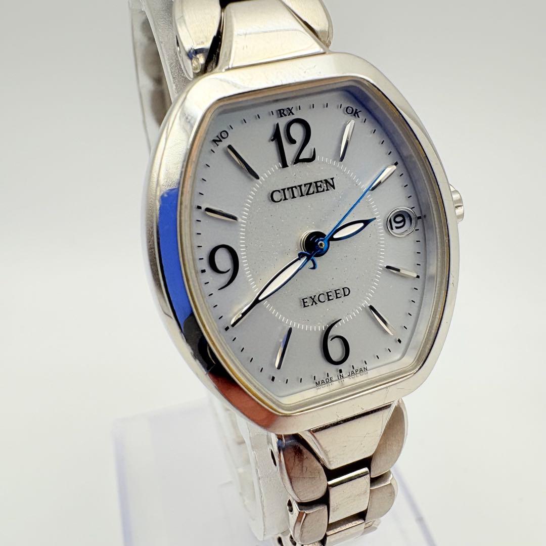 美品 CITIZEN エクシード 電波ソーラー 腕時計 シルバー トノー 稼働品