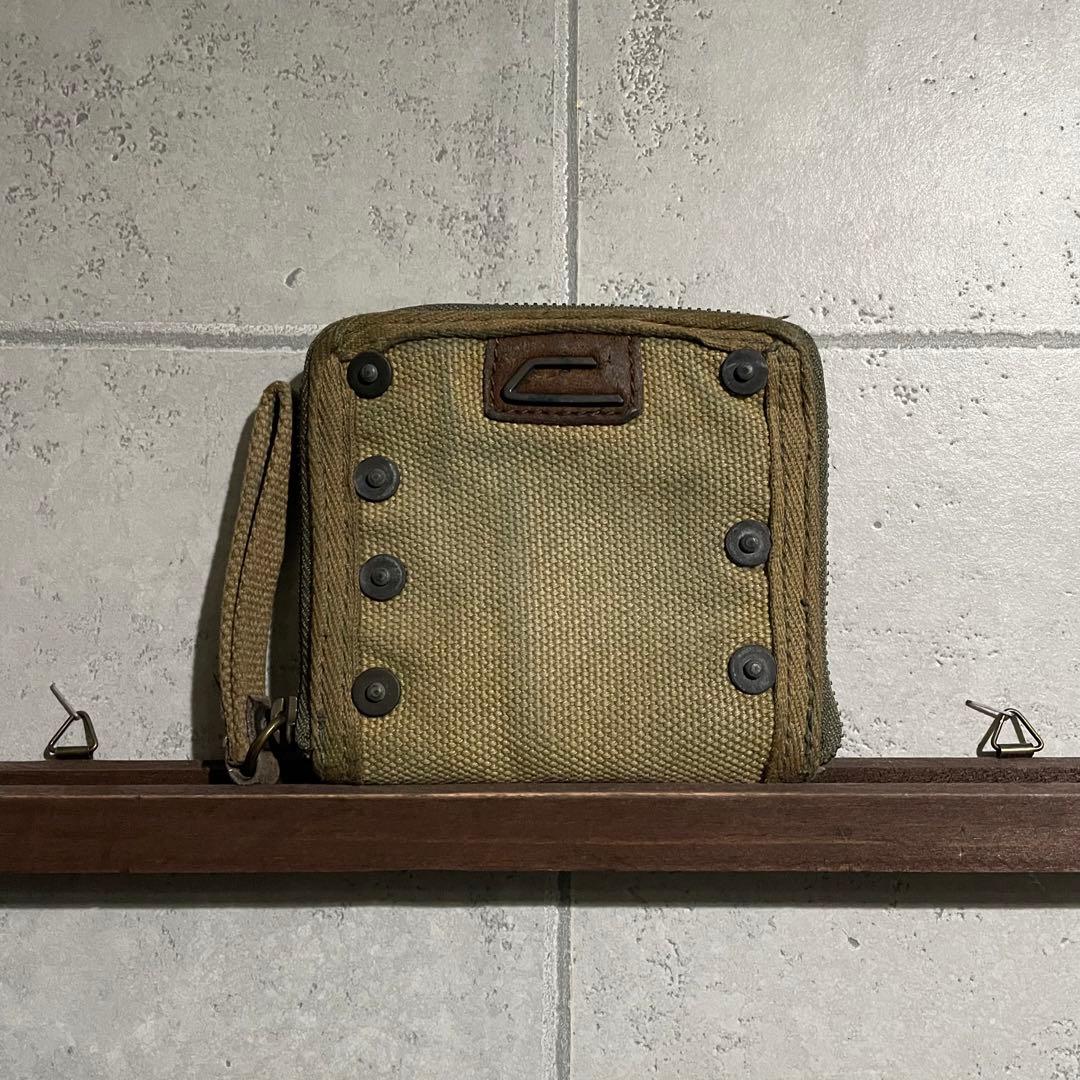DIESEL 二つ折り military ダメージ財布 カーキ