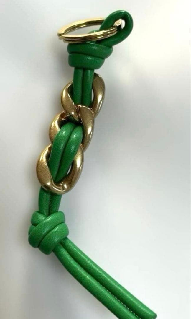 ✳︎新品✳︎BOTTEGAVENETA ボッテガヴェネタ　キーリング　バッグチャーム