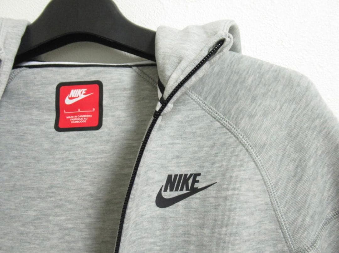 正規品 Nike テックフリース キッズ 160 上のみ ジップパーカー