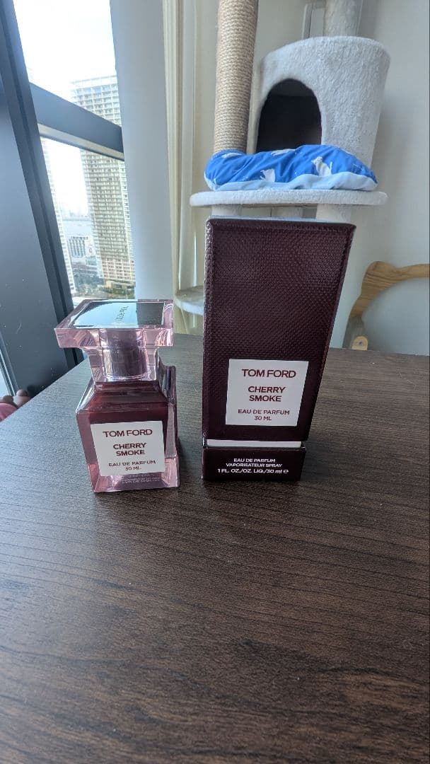 香水(女性用) TOM FORD CHERRY SMOKE Eau de Parfum 30ML