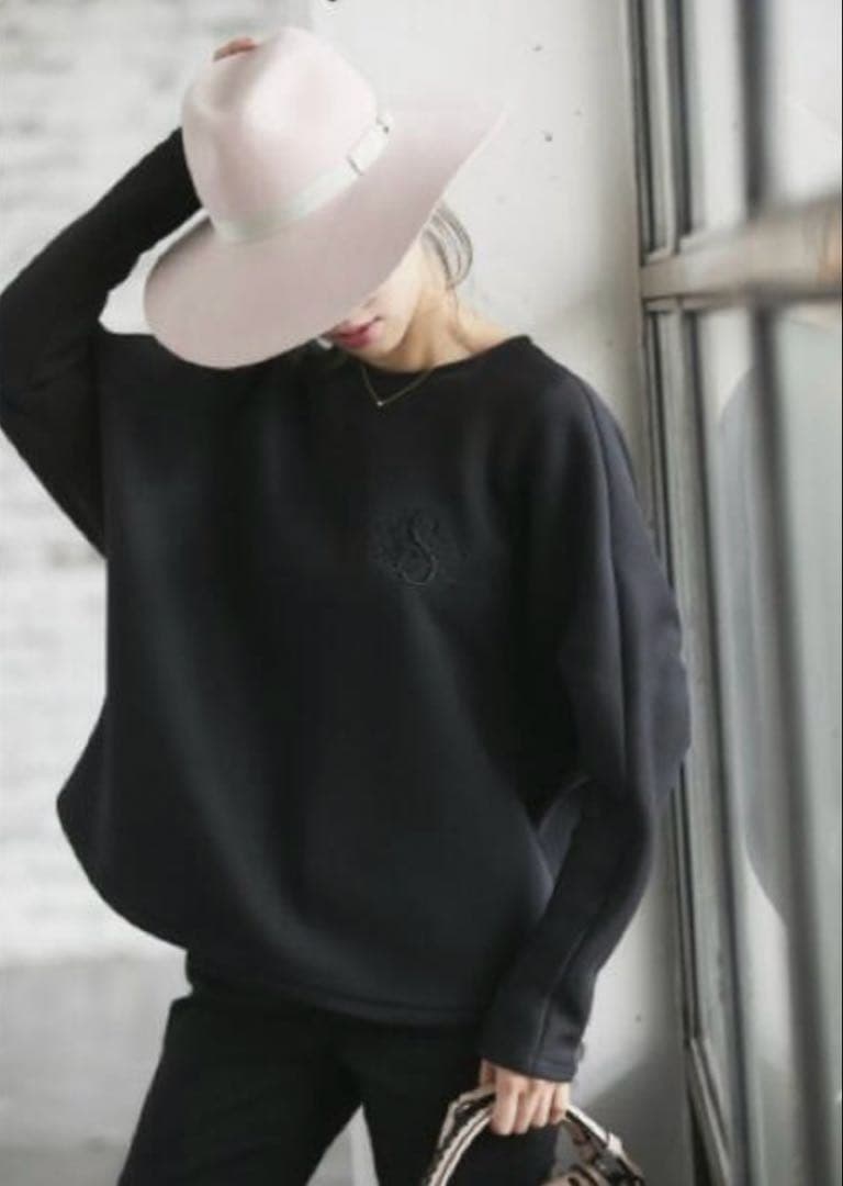 k*a様 SEVEN TEN SVT モノグラム刺繍　mihoko kawahi