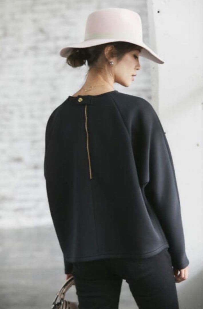 k*a様 SEVEN TEN SVT モノグラム刺繍　mihoko kawahi