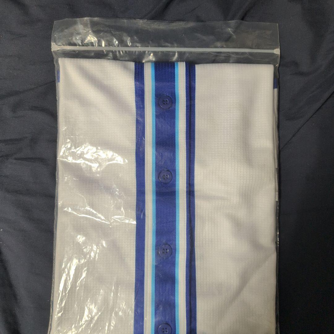 ベイスターズ　2024開幕記念ユニ(Oサイズ)　タイラー・オースティンサイン入り