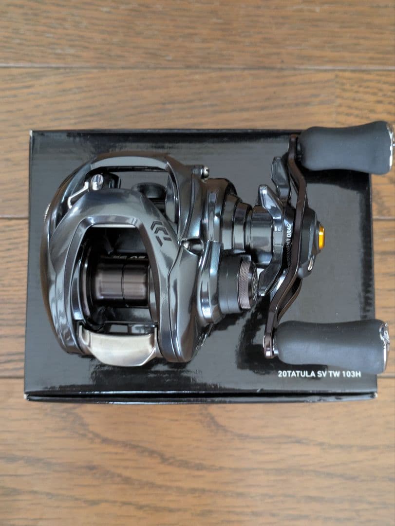 DAIWA 20 TATULA SV TW 103H (右ハンドル)