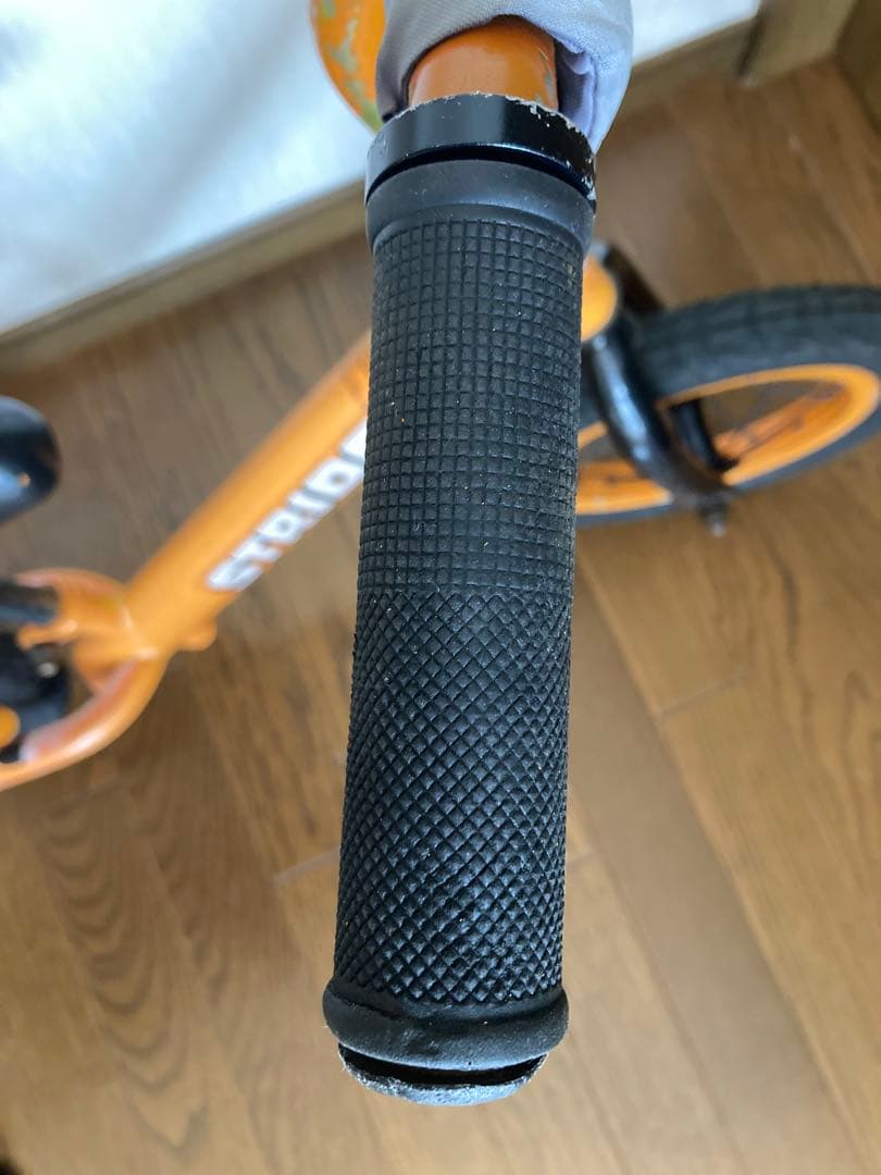 ストライダー カスタム車｜レース用タイヤ＆カスタムハンドル