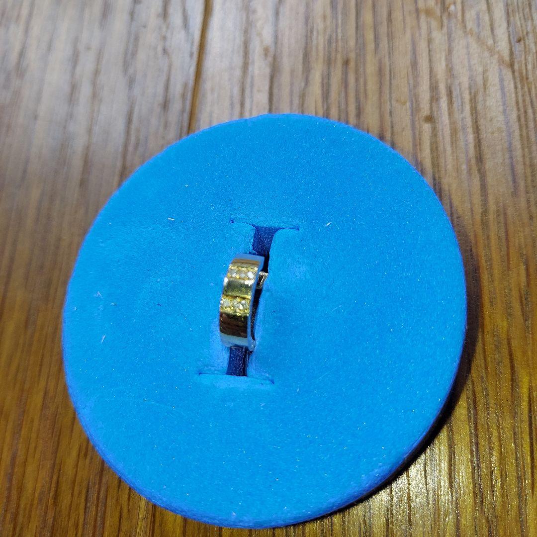 k18のフープ片耳ピアスメレダイヤ「税込価格￥28.800-」