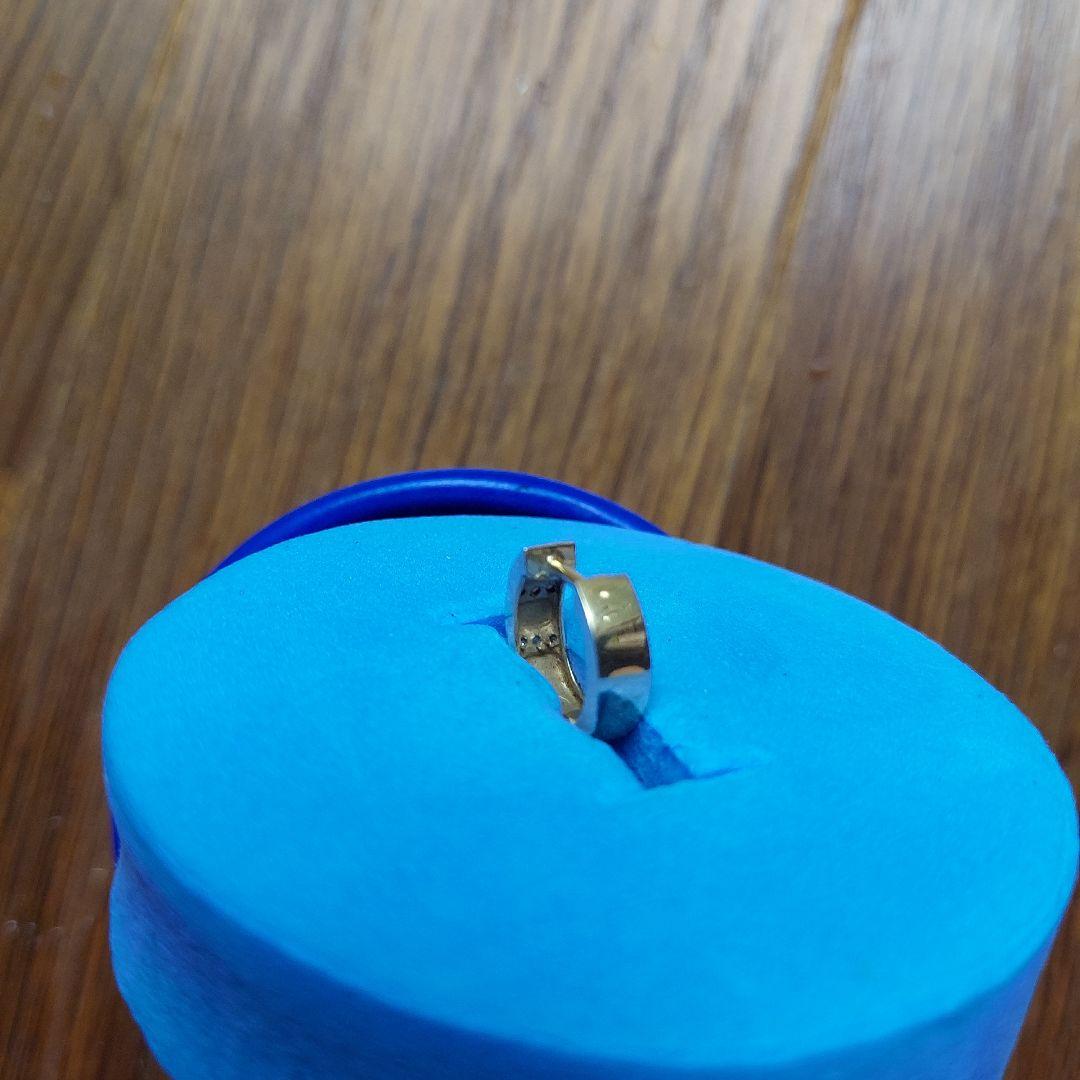 k18のフープ片耳ピアスメレダイヤ「税込価格￥28.800-」