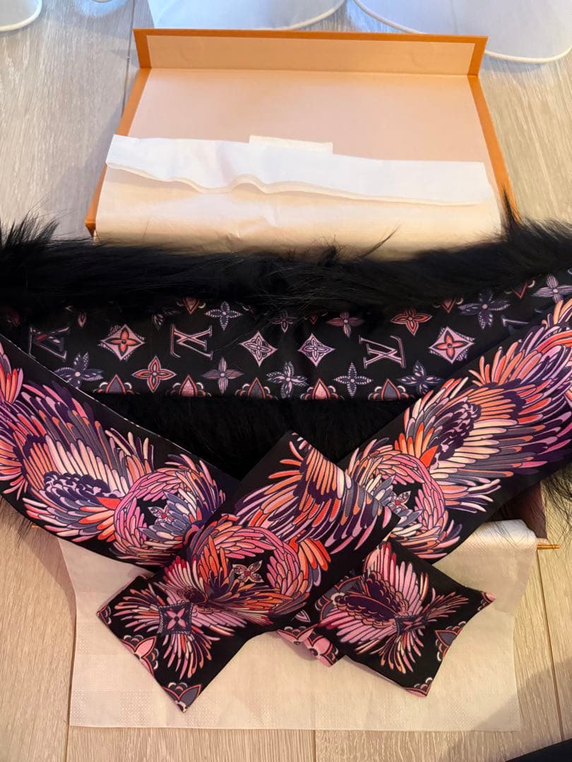 ルイヴィトン LV ストール マフラー リボン