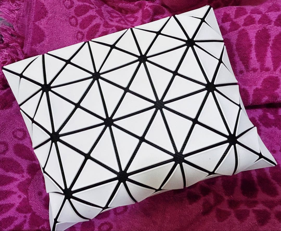 BAO BAO ISSEY MIYAKE クラッチバッグ