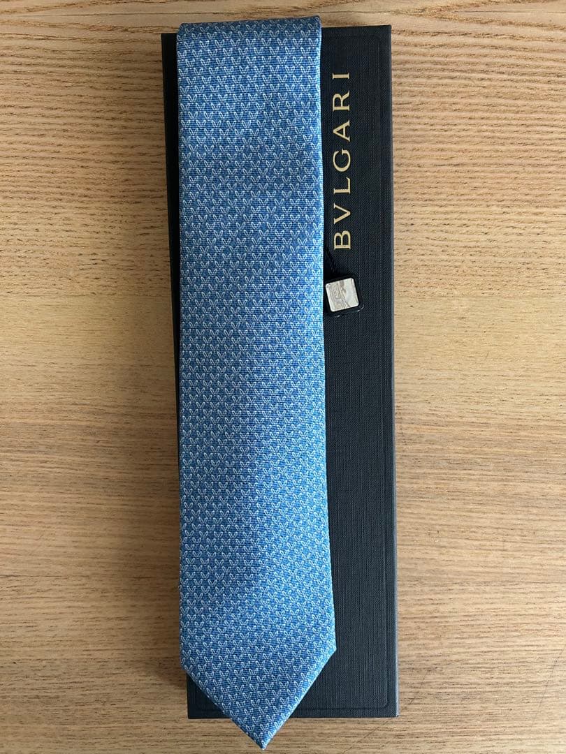 値下げ[新品未使用] BVLGARI 幾何学模様 ネクタイ 青