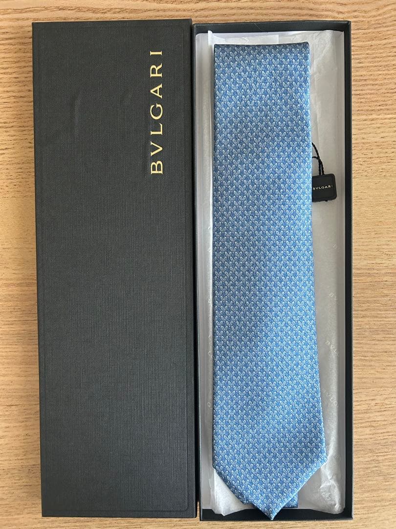 値下げ[新品未使用] BVLGARI 幾何学模様 ネクタイ 青