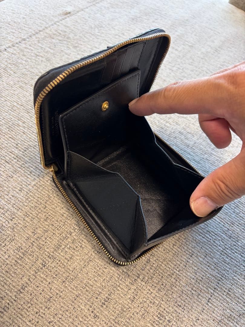 ボッテガヴェネタ BOTTEGA VENETA 2つ折り財布 小銭入れ付き