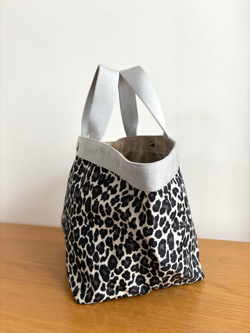 エルベシャプリエ　707C（舟型トートMサイズ） ハンドバッグ