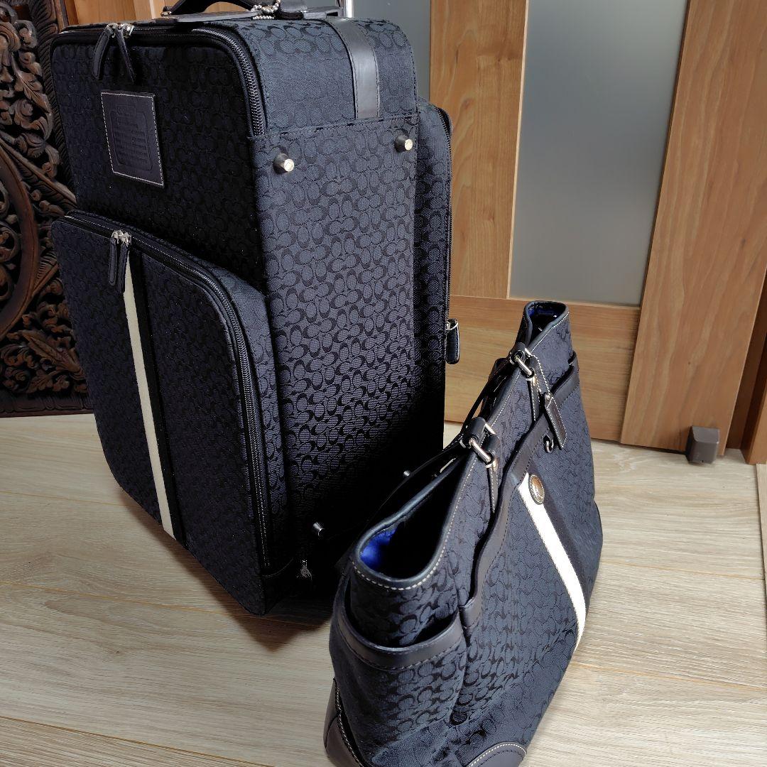 コーチ　シグネチャーストライプ　キャリーケースとトートバッグのセット