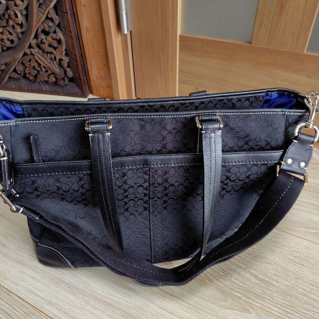 コーチ　シグネチャーストライプ　キャリーケースとトートバッグのセット