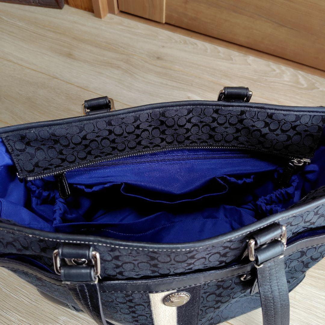 コーチ　シグネチャーストライプ　キャリーケースとトートバッグのセット