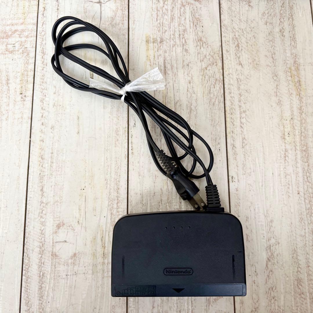 ニンテンドー64 本体 ・メモリー拡張パック・コントローラー他おまけつき