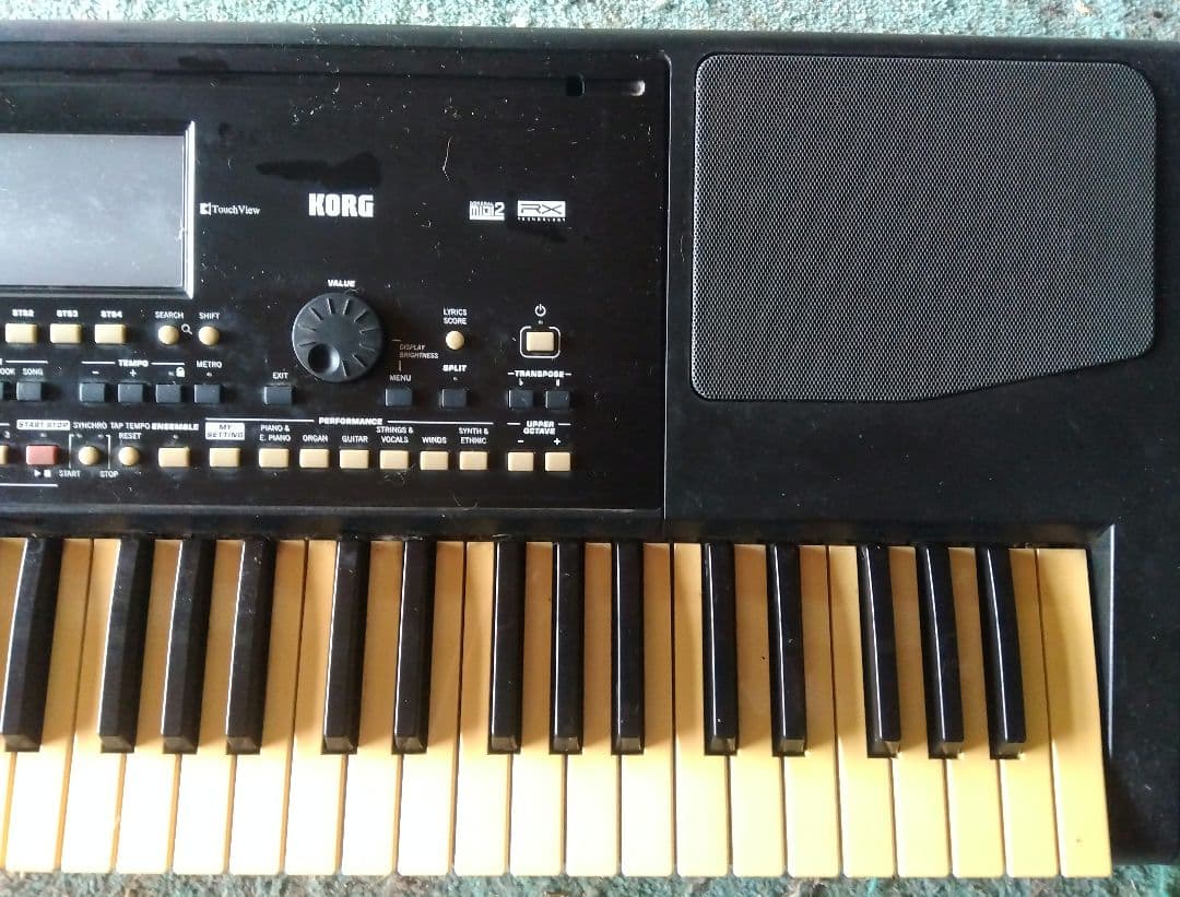 鍵盤楽器 korg PA300