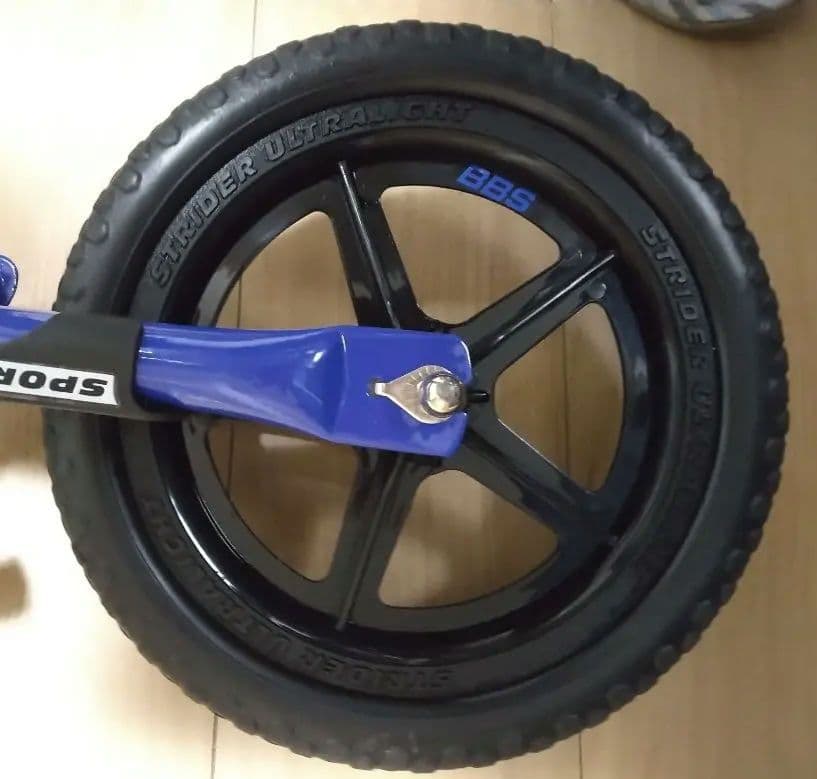 ストライダー スポーツモデル 12インチ ブルー　送料無料！