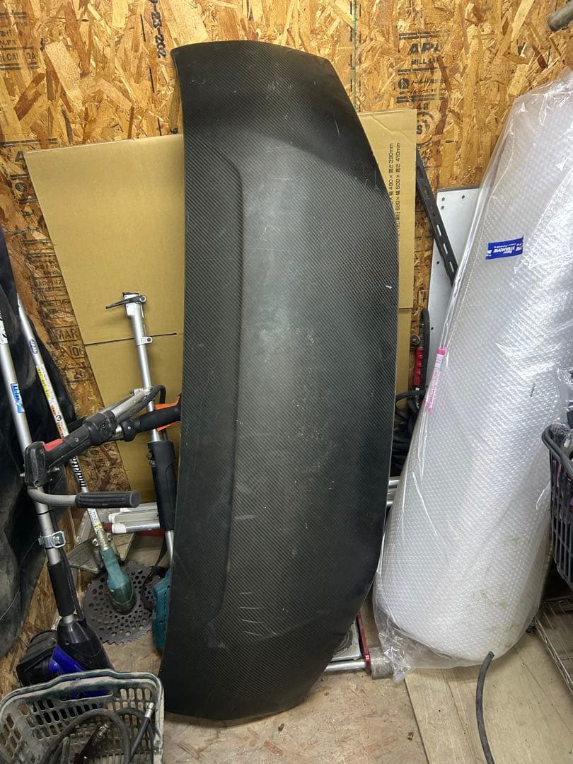 は*ん様 ハイエース　カーボン