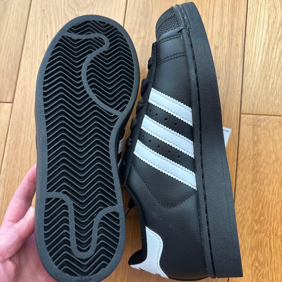 adidas Superstar ブラック/ホワイト23.5新品未使用