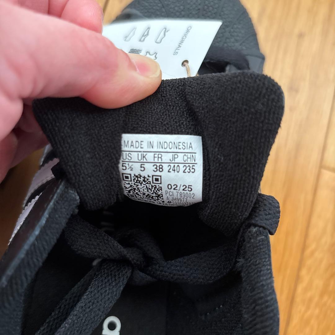 adidas Superstar ブラック/ホワイト23.5新品未使用