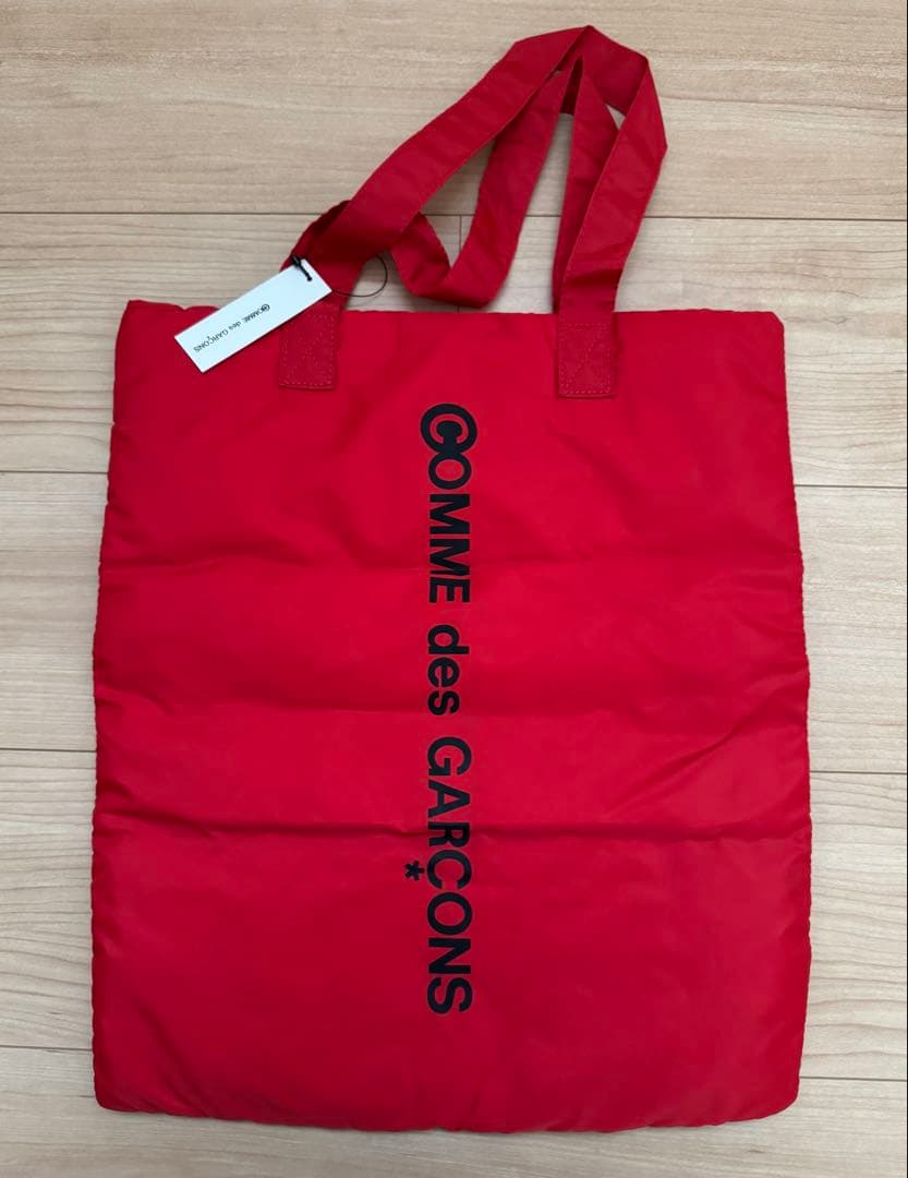 新品タグ付 コムデギャルソン ナイロン中綿トートバッグ 赤 レッド