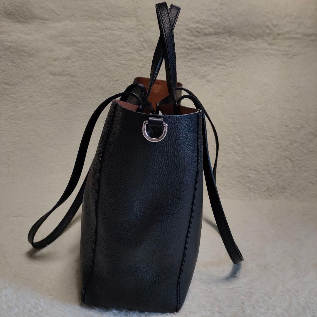 リナママ様【✨新品✨】ジャンニキャリーニ◎トート スーパーライト M ブラック