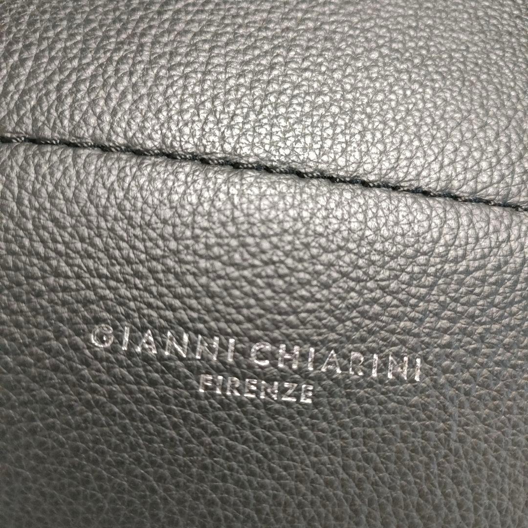 リナママ様【✨新品✨】ジャンニキャリーニ◎トート スーパーライト M ブラック